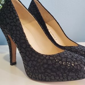 True Gault Black Print Pump size 7.5